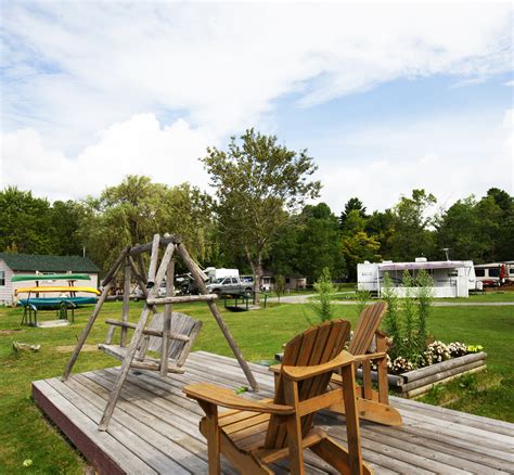 Sandlake Cottages and Campground | Elgin, ON | Lakefront