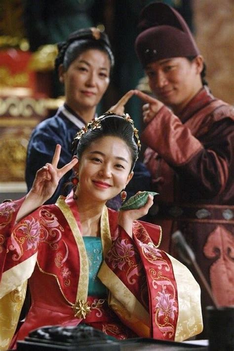 Empress Ki (Hangul: 기황후; hanja: 奇皇后; RR: Gi Hwanghu) is a South Korean ...