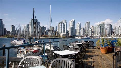 Waterfront Restaurant 的图像结果