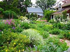 Cottage Garden Design Ideas by Cottage Garden Design Ideas Hgtv Cottage Garden Design Ideas