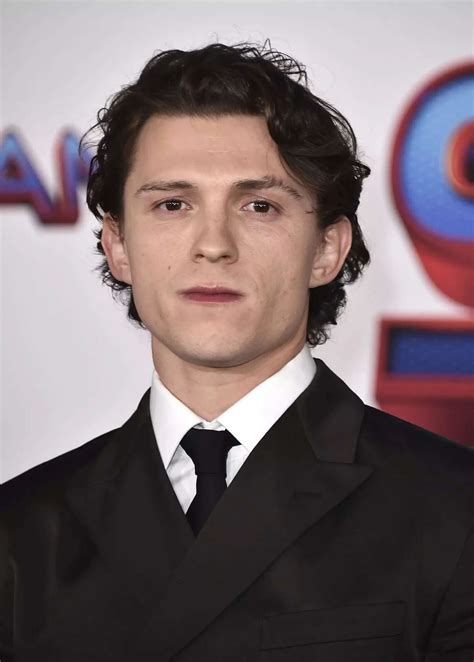 Spider-Man 4: Tom Holland Is Returning For MCU; He Is 28 And This Is ...