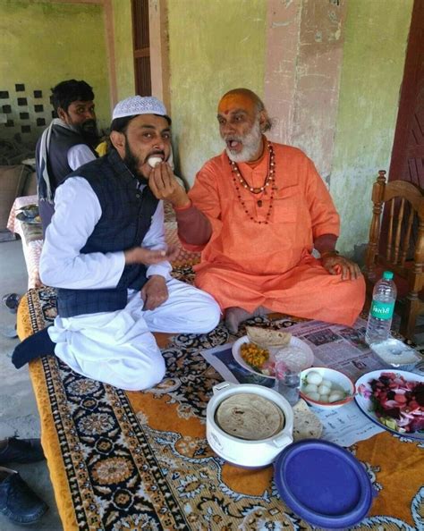 Muslims and Hindus celebrate Eid together at Taj Mahal in Agra | See ...