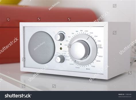 Radio Set 的图像结果