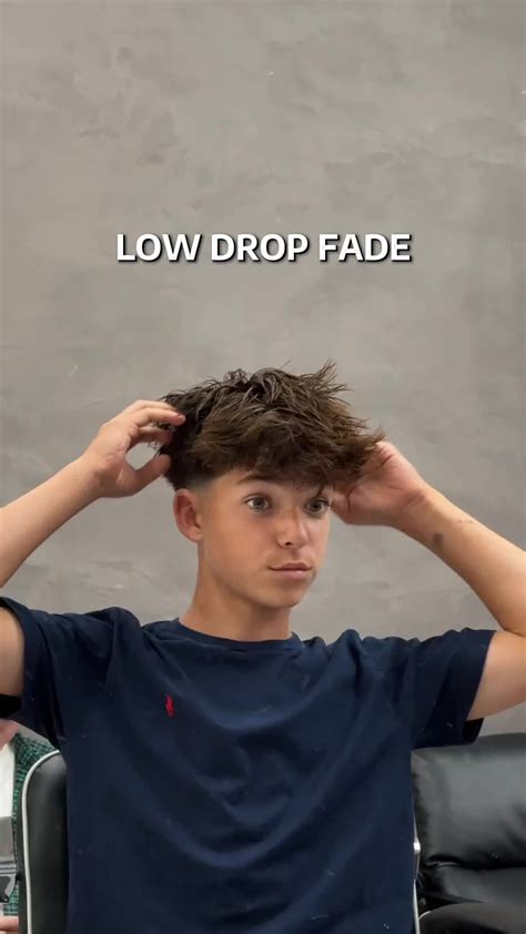 Styling a blowout textured fringe low drop fade #lowdropfade #lowfade # ...