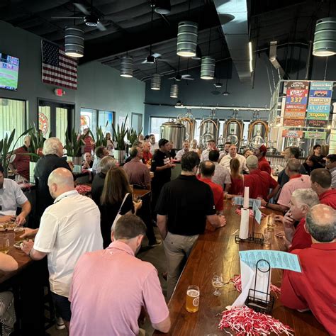 Sports Bars in Lafayette, LA | Breweries & Restaurants