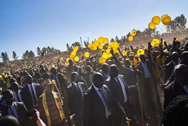Zimbabwe election disinformation spreads on WhatsApp