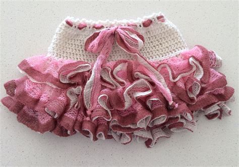 How to attach ruffles to a skirt using sashay yarn knitting crochet ...