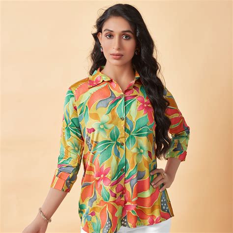 Women Clothing-Buy Designer Ethnic Wear, Ethnic Suits, Bottoms Online