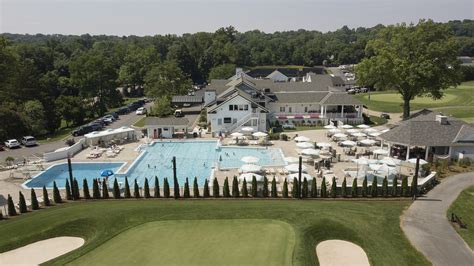 Hyde Park Country Club Recreation Facilities - RWA Architects