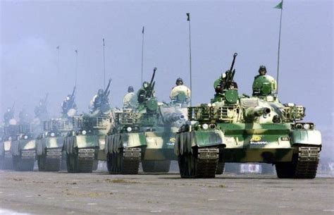 Republic Day Not The Only One, Here Are 15 Pictures Of Military Parades ...