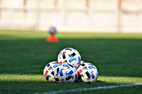 The Soccer Enthusiast’s Guide to Finding The Best Soccer Training Balls