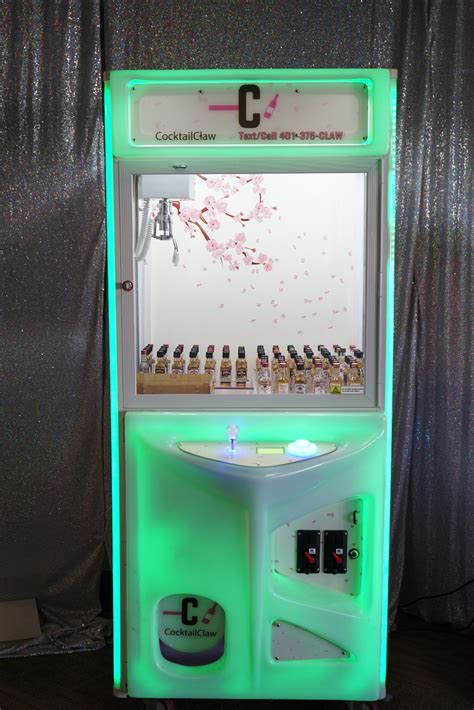 Cocktail Claw Machine 的图像结果