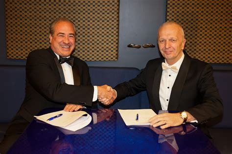 Graduates Access to Fairleigh Dickinson University | Helms College