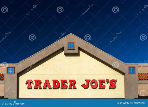 Trader Joe S Exterior and Sign Editorial Stock Image - Image of trading ...