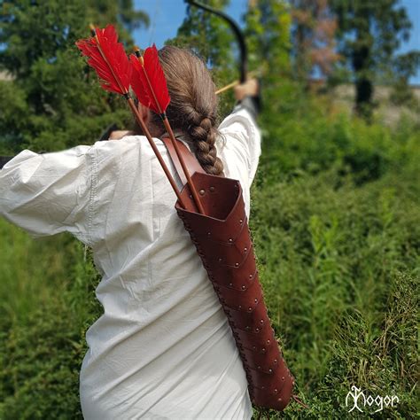 Quiver Of Arrows On Back