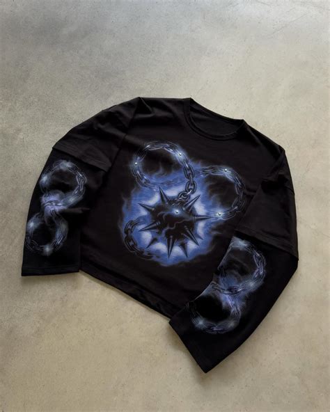 Longsleeves – ATYPICAL