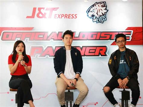 J&T Express Jadi Partner Logistik Resmi EVOS Esports