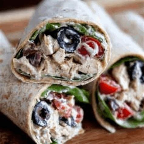 Mediterranean Chicken Wraps: A Quick and Flavorful Weeknight Meal ...
