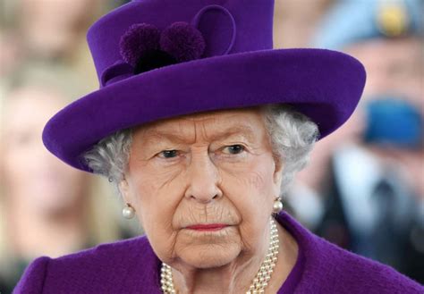 英国女王侍从新冠检测呈阳性 | 美国新闻网