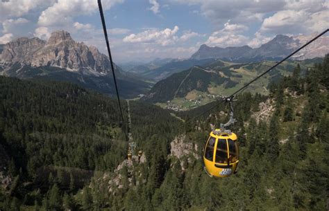 Locals Rage as Tourists Turn Renowned Mountain Range Into Overcrowded ...