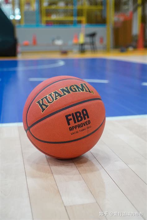 打篮球买什么礼物最新素材