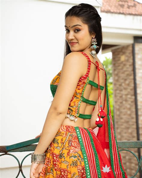 Fiery Yellow Floral Chaniya Choli Set with Bottle Green blouse – Vulcal ...