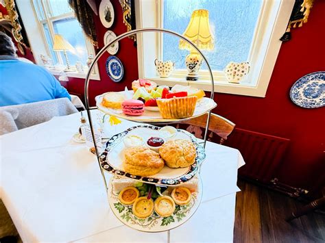 Mothers day celebrations, 121 Dell Road, Rochdale, 29 March 2025 ...