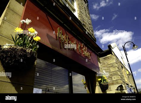 Restaurant Front View 的图像结果