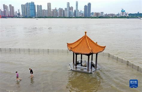 中国湖北的武汉市，水域面积非常大的一座省会城市__财经头条