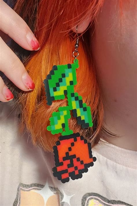 Rose Pixel 8bit Kawaii Aesthetic Earrings - Etsy