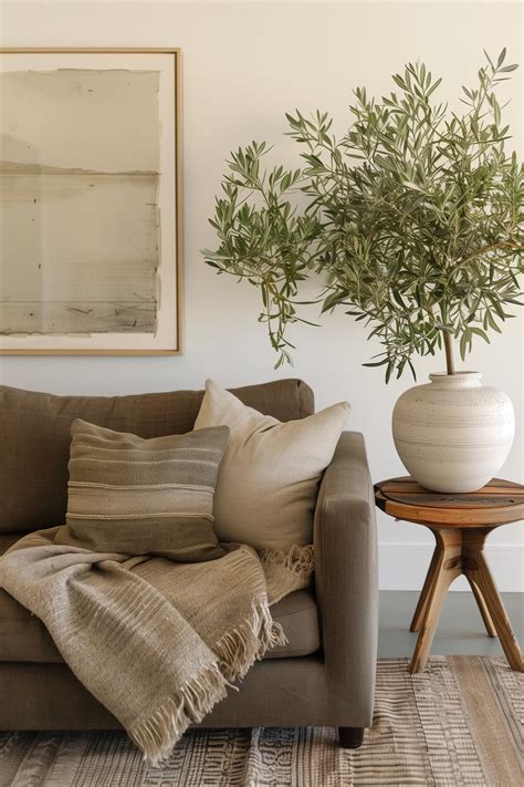 15 Best Throw Pillow Ideas For A Dark Brown Couch