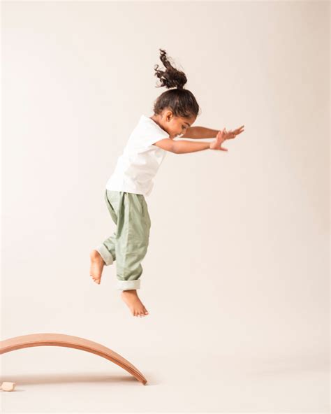 Curvy Balance Board 2.0, Curved Wooden Balance Board - Bloon Toys ...