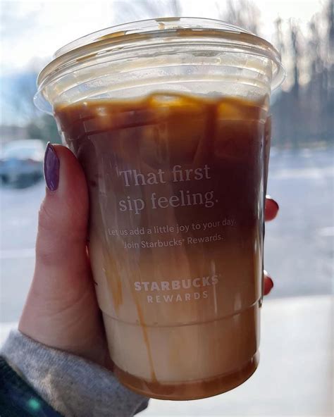 10 Best Starbucks Decaf Drinks To Try - Colipse