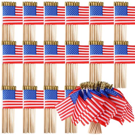 Amazon.com : 500 Pcs Small American Flags on Stick 4 x 6 Inch Mini ...