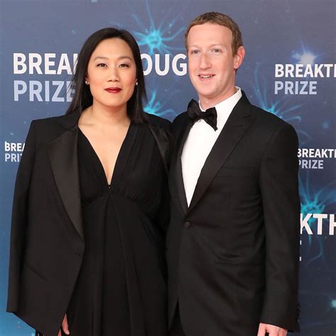 Mark Zuckerberg & Priscilla Chan Share Rare Photos of Their Daughters