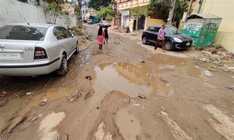 Unlaid Stretch on Dattatreya Nagar Road Causes Inconvenience