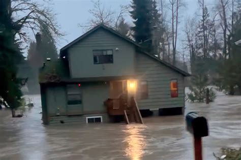 More rain heading to flooded Washington state: Forecast - ABC News
