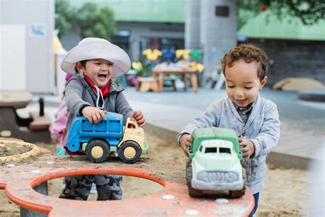 Presidio Knolls School