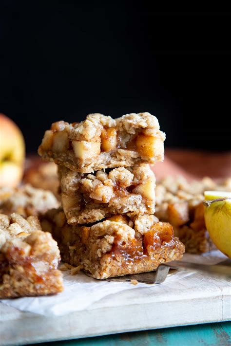Apple Pie Oatmeal Bars - Wild Wild Whisk