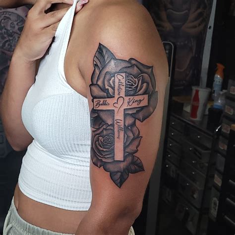 Best 70+ Cross With Roses Tattoo - February 2026