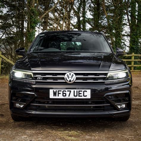 2017 VOLKSWAGEN TIGUAN R LINE 4MOTION + £1000 - Rev Comps