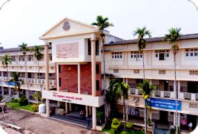 Smt. Kasturbai Walchand College of Arts And Science, Sangli