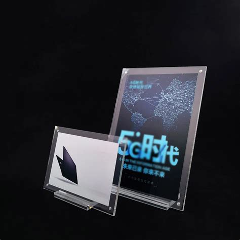 Computer Frame Transparent 的图像结果