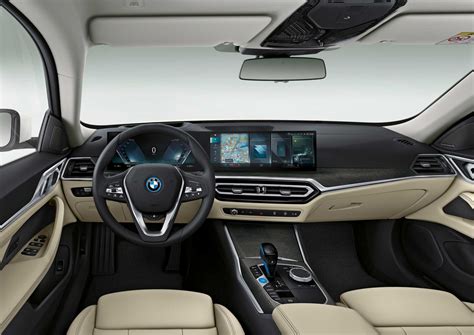 BMW i4 Interieur (6/2021)