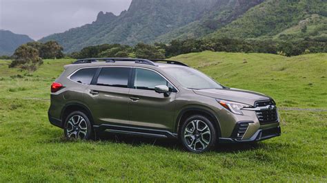 2025 Subaru Ascent | 3 Row SUV | Explore