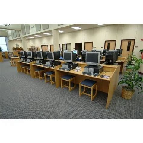 Computer Lab Workstations 的图像结果