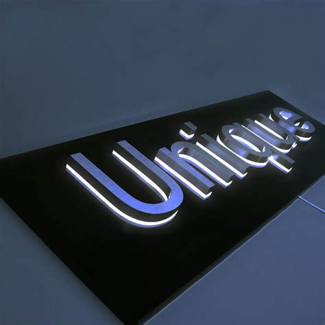 Backlit Building Signage 的图像结果