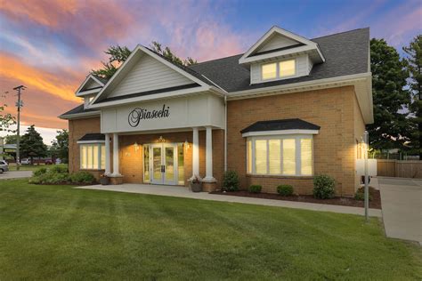 Piasecki Funeral Home | Kenosha Funerals & Cremations