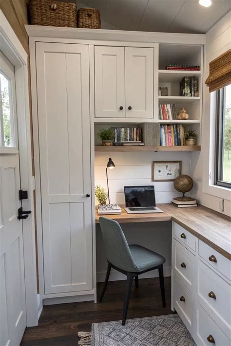 13+ Creative Tiny House Office Ideas in 2025 | Tiny home office, Small ...