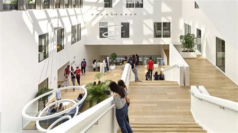 Review Trường Đại học Quản trị Normandie (EM Normandie), Caen, Pháp ...